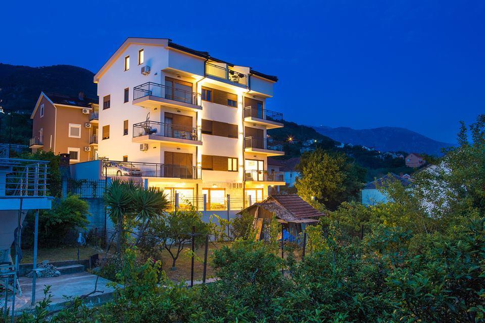 Porto Apartments Tivat Exterior photo