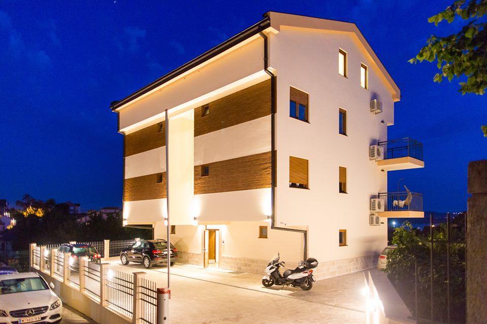 Porto Apartments Tivat Exterior photo