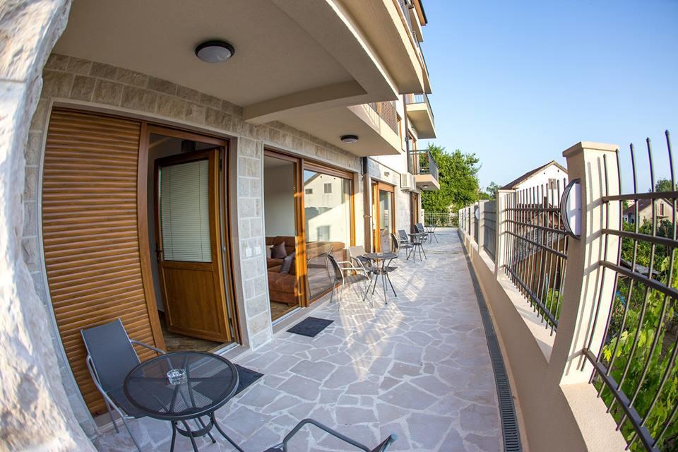 Porto Apartments Tivat Exterior photo